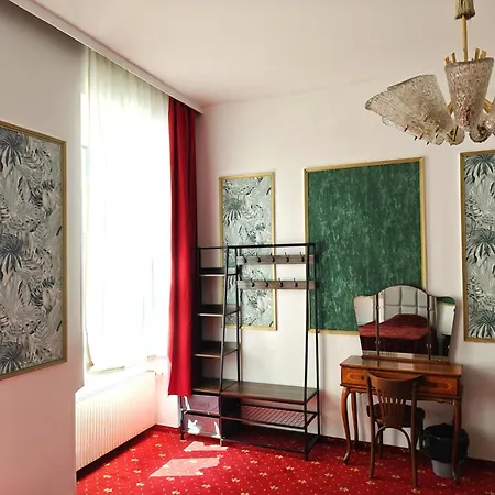 Hotel Viki